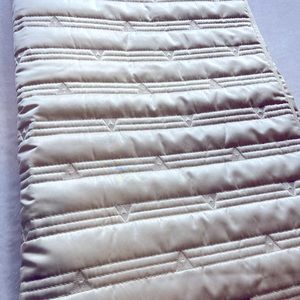 HOTEL Collection Coverlet